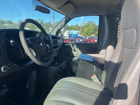 Used 2013 Chevrolet Express 2500 image 6