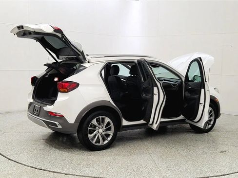 Used 2023 Buick Encore GX Essence w/ Experience Buick Package FWD image 12