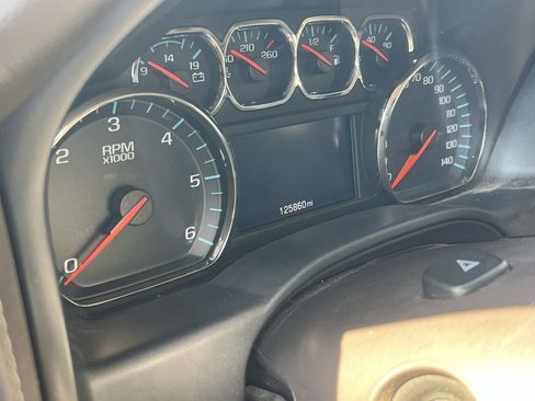 Used 2017 GMC Sierra 1500 SLT w/ SLT Premium Package AWD/4WD image 11
