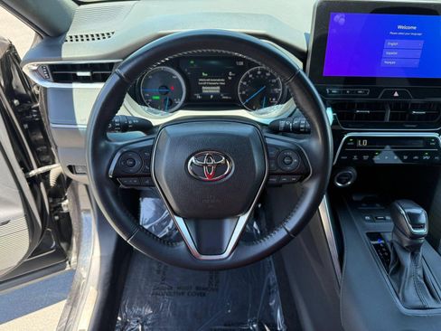 Certified 2024 Toyota Venza Limited AWD/4WD image 13