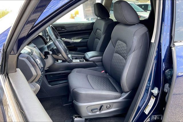 Certified 2025 Nissan Pathfinder SV AWD/4WD image 24