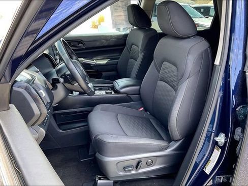 Certified 2025 Nissan Pathfinder SV AWD/4WD image 24