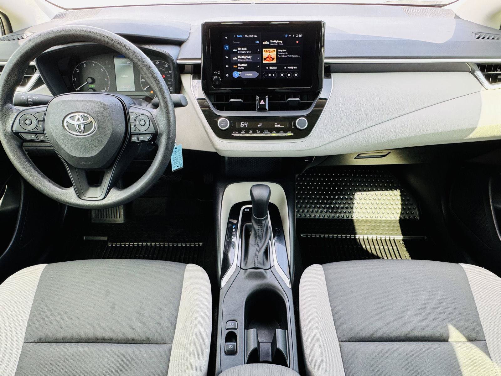 Used 2025 Toyota Corolla LE FWD image 20