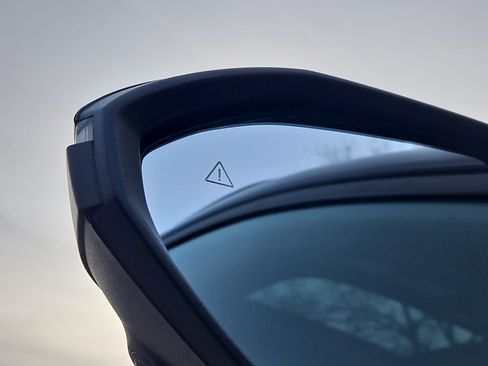 Used 2023 Hyundai Santa Cruz Limited w/ Cargo Package image 19