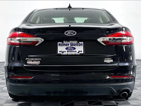 Used 2019 Ford Fusion SEL FWD image 4