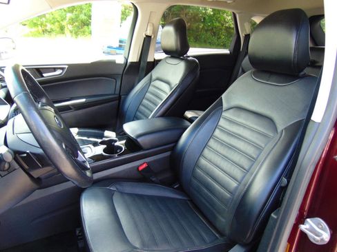Used 2018 Ford Edge SEL w/ Equipment Group 201A AWD/4WD image 8