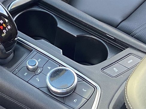 Certified 2025 Cadillac XT6 Premium Luxury w/ Platinum Package image 31