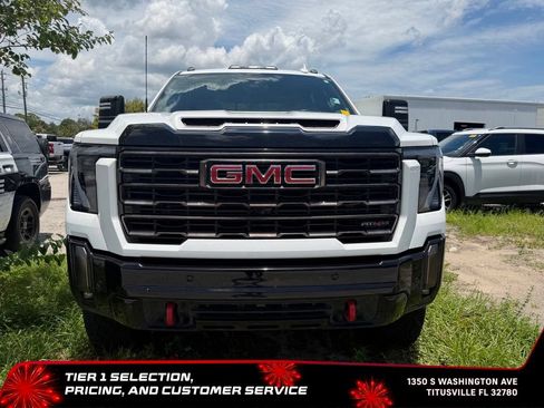 Used 2024 GMC Sierra 2500 AT4X AWD/4WD image 10