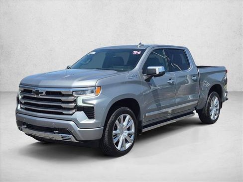 Used 2024 Chevrolet Silverado 1500 High Country AWD/4WD image 4