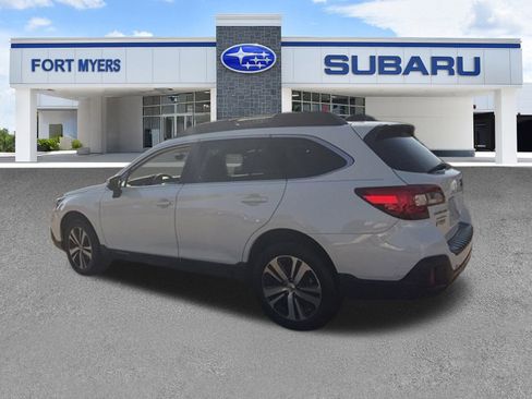 Used 2018 Subaru Outback 3.6R Limited image 19