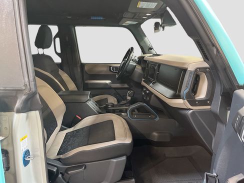 Used 2021 Ford Bronco Wildtrak image 28