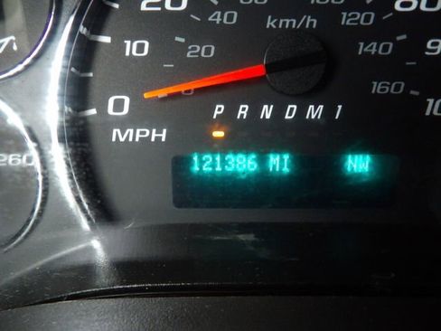 Used 2018 Chevrolet Express 2500 Extended image 35