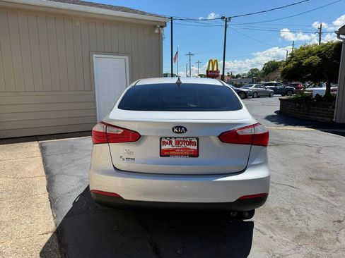 Used 2016 Kia Forte LX FWD image 10