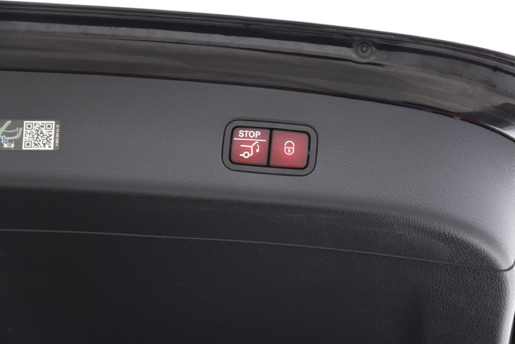 Used 2023 Mercedes-Benz GLC 300 image 31