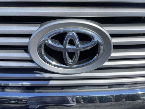 Used 2017 Toyota Tundra Limited image 17