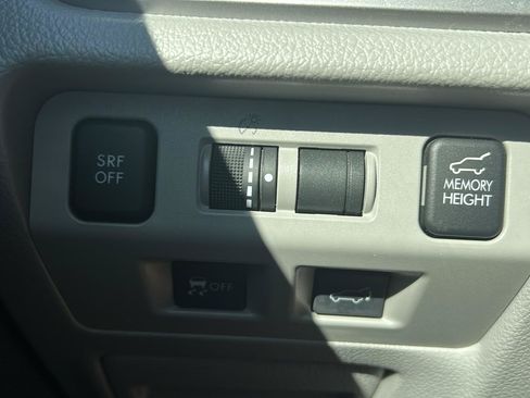 Used 2016 Subaru Forester 2.5i Touring w/ Eyesight & Navigation System AWD/4WD image 11