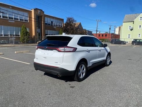 Used 2018 Ford Edge SE image 5
