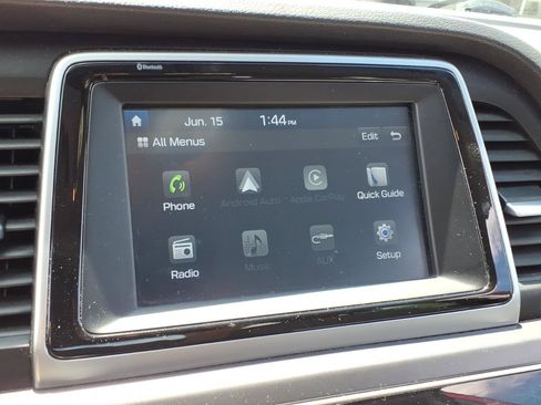 Used 2018 Hyundai Sonata SE FWD image 11