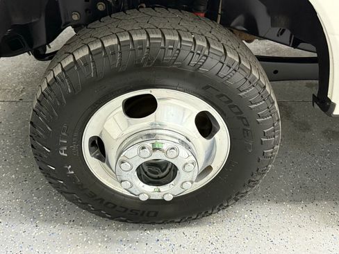 Used 2021 Ford F350 Lariat w/ Lariat Value Package image 19