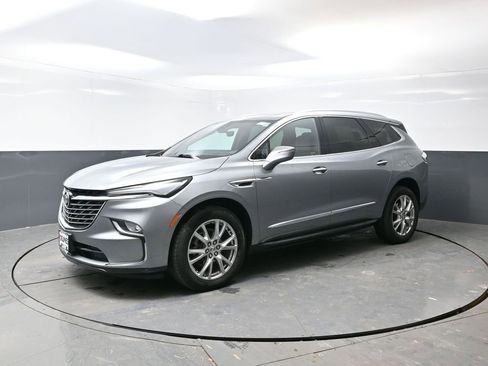 Used 2023 Buick Enclave Premium w/ Experience Buick Package image 10