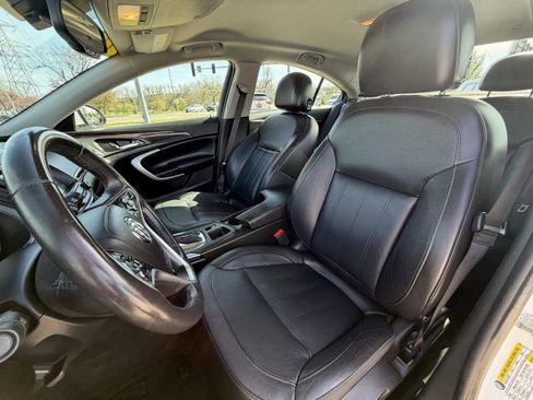 Used 2017 Buick Regal Sport Touring image 13