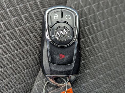 Used 2022 Buick Encore Preferred w/ Safety Package image 13