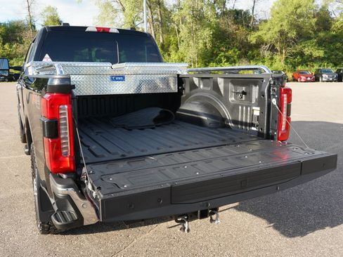 Used 2023 Ford F350 King Ranch AWD/4WD image 13