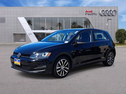Used 2016 Volkswagen Golf SE w/ Lighting Package