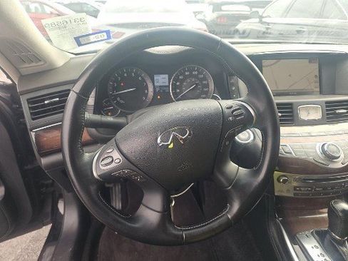 Used 2011 INFINITI M37 w/ Deluxe Touring Pkg image 5