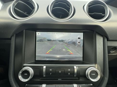 Used 2018 Ford Mustang GT w/ Equipment Group 301A image 18