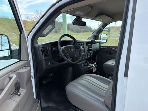 New 2025 Chevrolet Express 2500 w/ Driver Convenience Package image 17