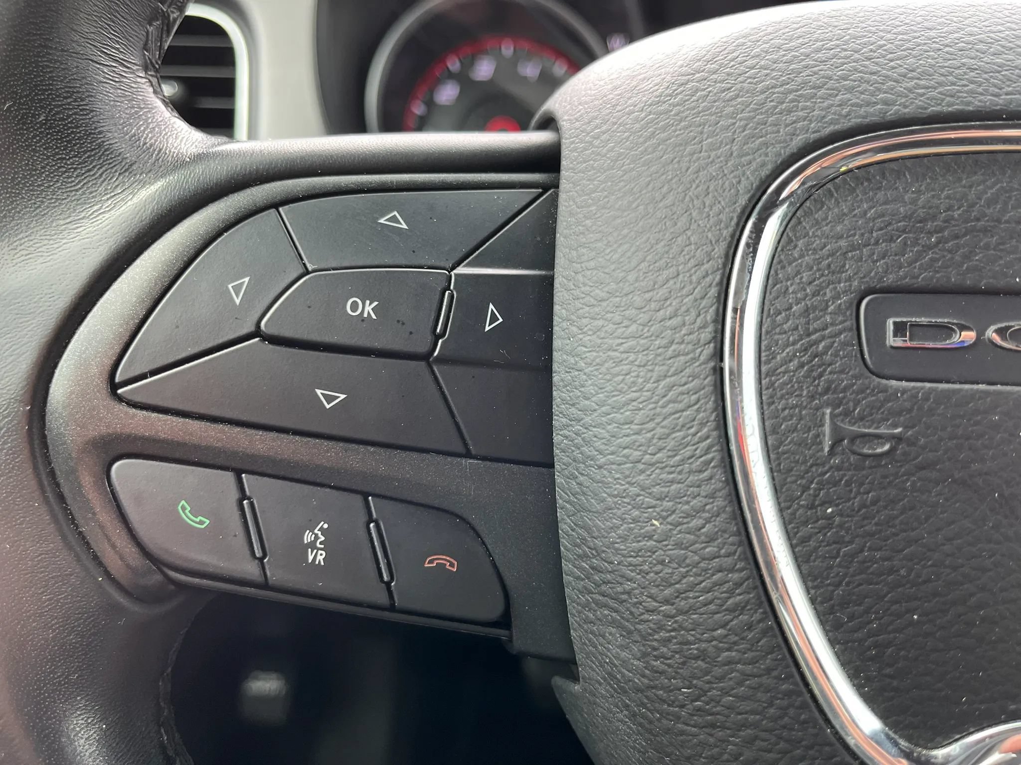 Used 2019 Dodge Charger SXT RWD image 45