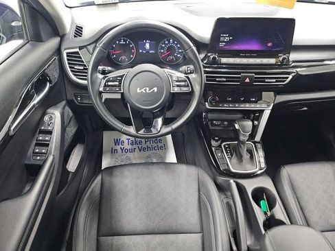 Used 2023 Kia Seltos EX AWD/4WD image 15