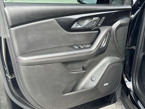 Used 2021 Chevrolet Blazer RS w/ Enhanced Convenience Package image 18