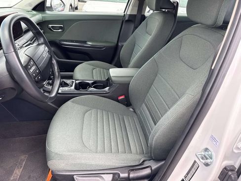 Certified 2025 Kia K4 EX FWD image 18