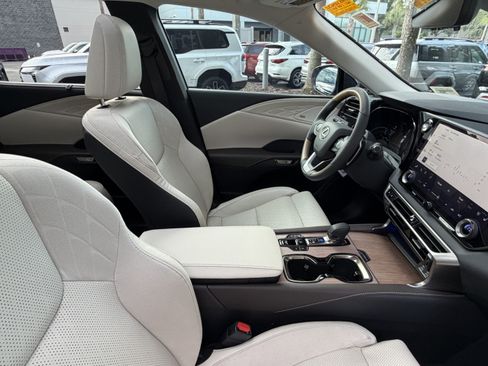 Used 2026 Lexus RX 350 AWD w/ Convenience Package image 46