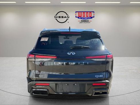 Used 2025 INFINITI QX60 Luxe image 3