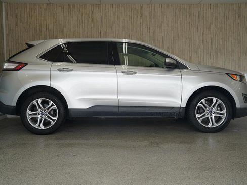 Used 2018 Ford Edge Titanium w/ Equipment Group 301A FWD image 6