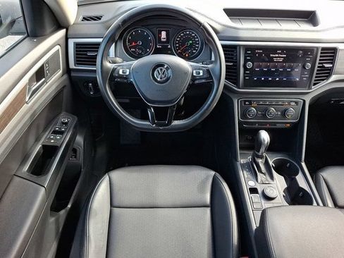 Used 2019 Volkswagen Atlas SE w/ Towing Package AWD/4WD image 16