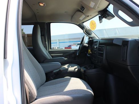 Used 2024 Chevrolet Express 3500 LT w/ LT Preferred Equipment Group RWD image 21