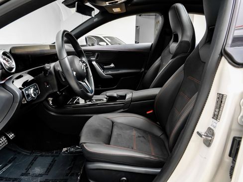 Used 2023 Mercedes-Benz CLA 250 4MATIC image 4