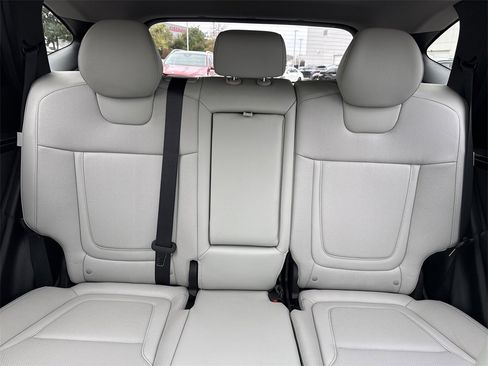 Used 2024 Hyundai Tucson Limited image 32