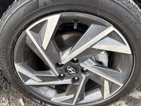 Certified 2025 Hyundai Elantra Sport image 13