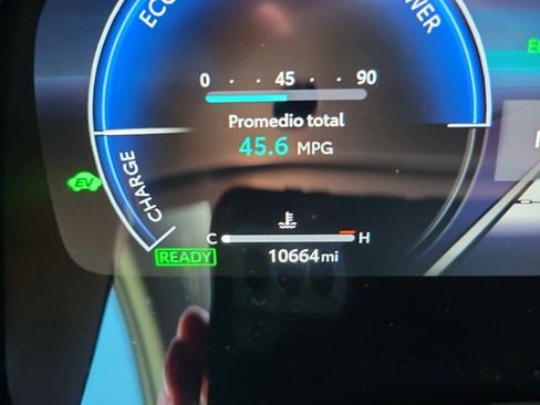 Used 2025 Toyota Camry XSE image 25