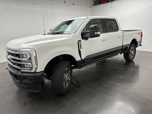 Used 2024 Ford F250 King Ranch AWD/4WD image 5