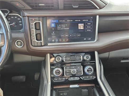 Used 2021 GMC Yukon Denali w/ Denali Premium Package image 8