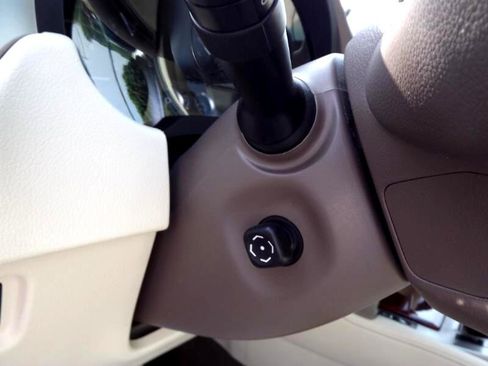 Used 2013 Lexus GX 460 image 15