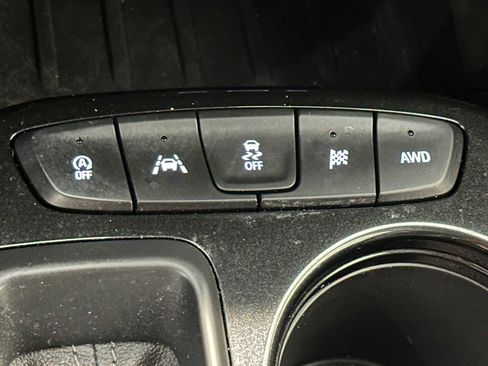 Used 2023 Chevrolet TrailBlazer LT w/ Convenience Package AWD/4WD image 16