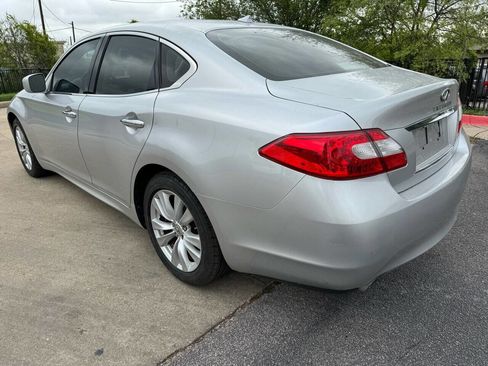 Used 2011 INFINITI M37 w/ Premium Pkg image 7