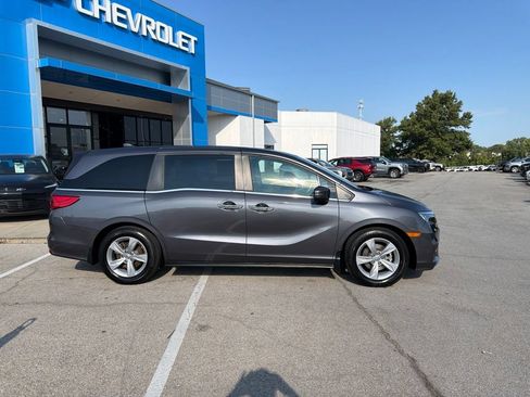 Used 2019 Honda Odyssey EX-L image 2